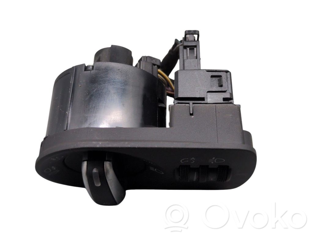 Light switch   8U1941531G5PR