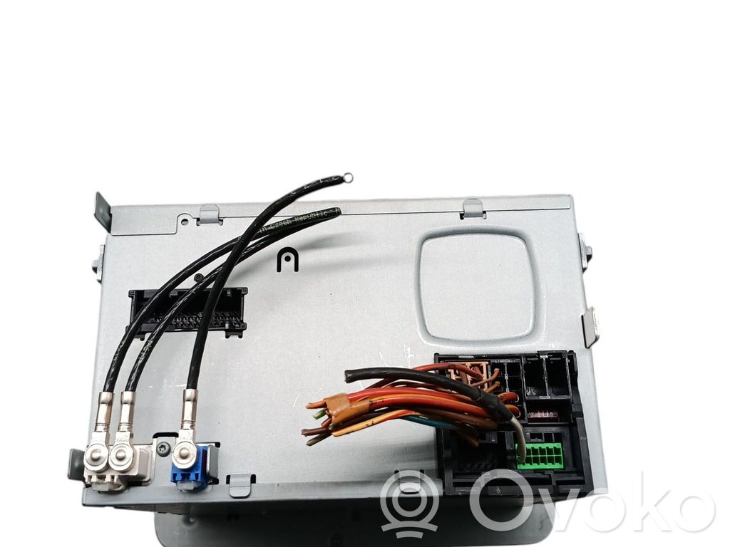 Volkswagen Golf VI Panel / Radioodtwarzacz CD/DVD/GPS 