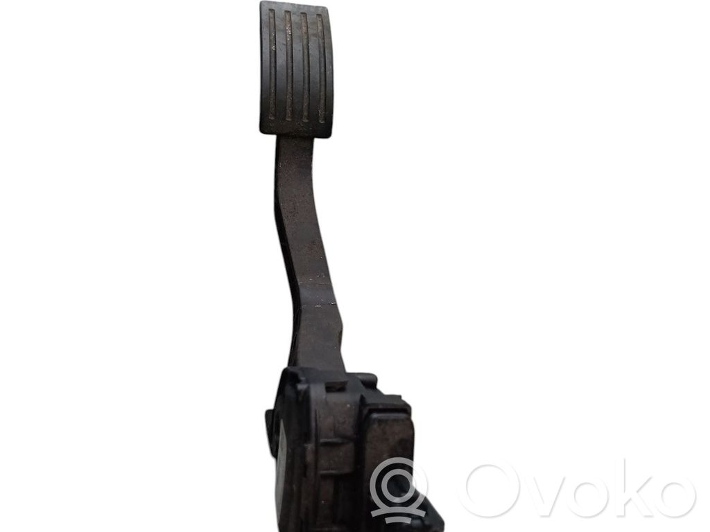 Accelerator throttle pedal   1682673