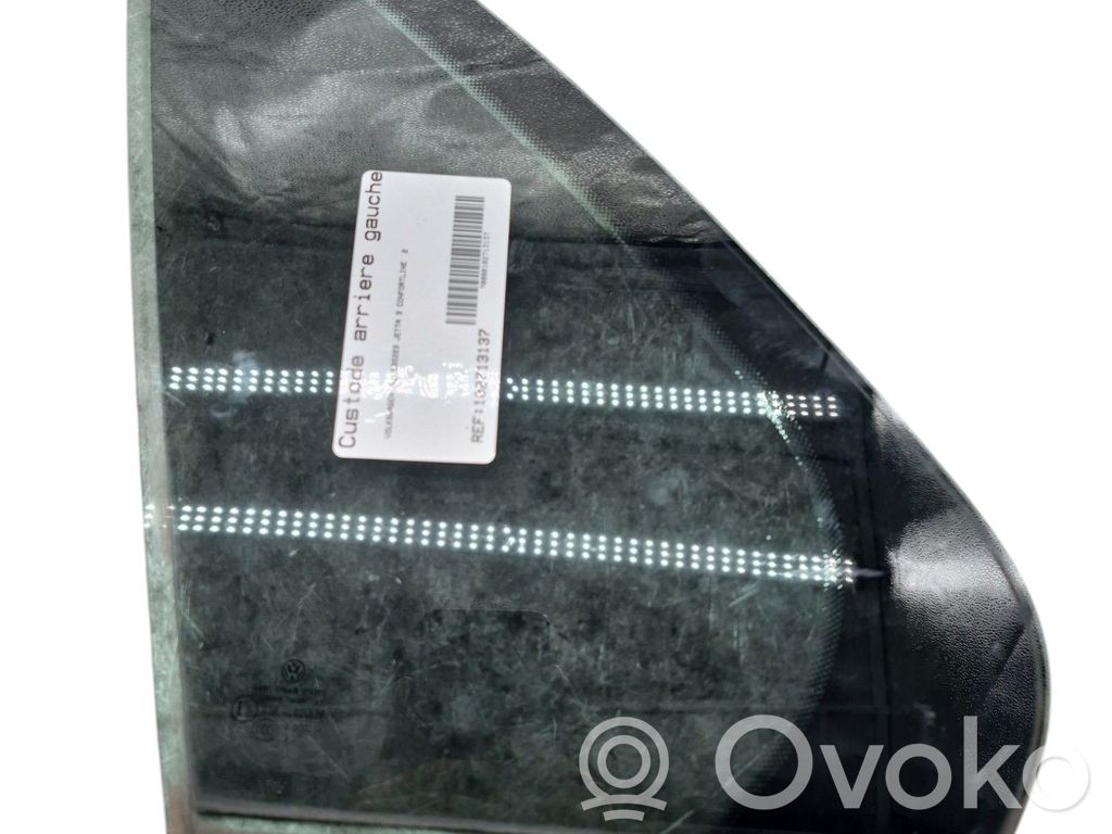 Volkswagen Jetta V Ventanilla de ventilación de la puerta trasera 