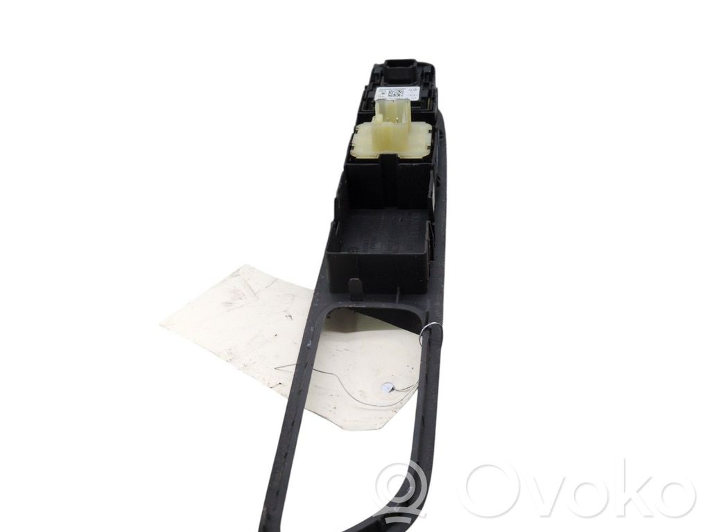 Electric window control switch   254118044R