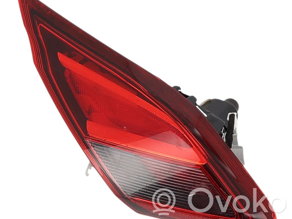 Opel Corsa E Tailgate rear/tail lights 