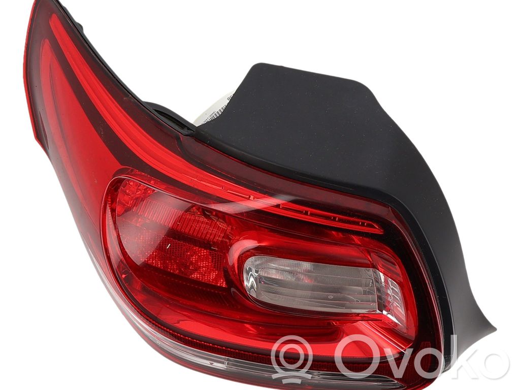 Rear/tail lights   9676973880