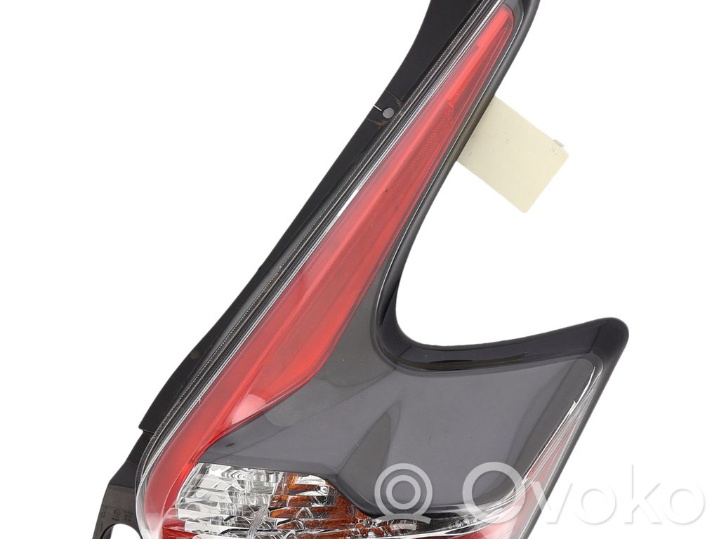 Nissan Juke I F15 Lampă spate în caroserie 