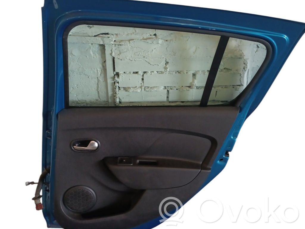 Dacia Sandero Puerta trasera 