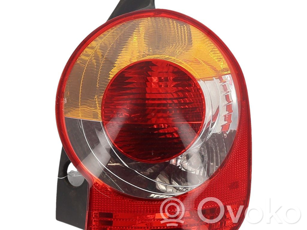 Rear/tail lights   8200538785