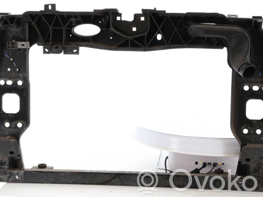 Fiat 500L Panel mocowania chłodnicy / góra 