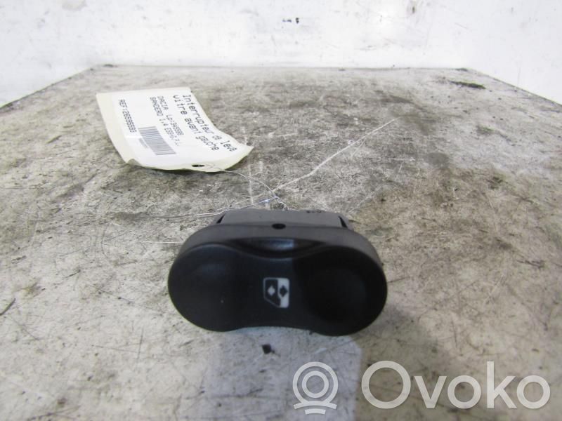 Dacia Sandero Interruptor del elevalunas eléctrico 
