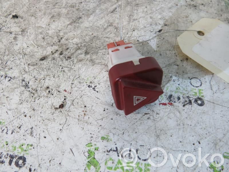Peugeot 407 Schalter Warnblinkanlage 