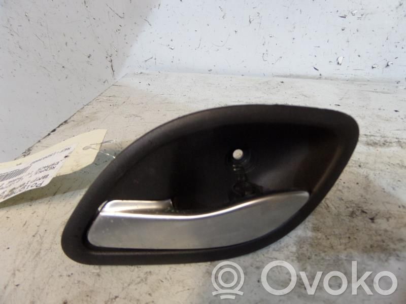 Manecilla interna puerta trasera   8200000723