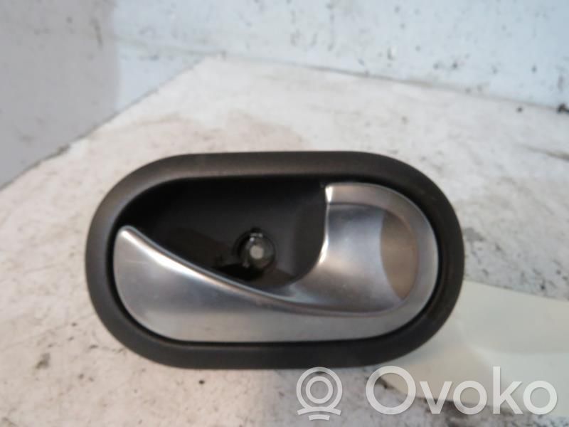 Renault Modus Manecilla interna puerta trasera 