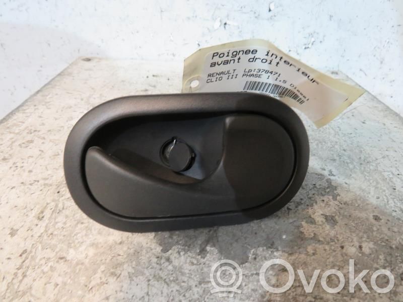 Renault Clio III Manecilla interna puerta delantera 