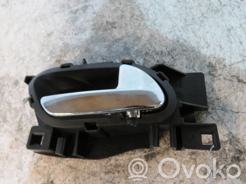Manecilla interna puerta trasera   9144C8
