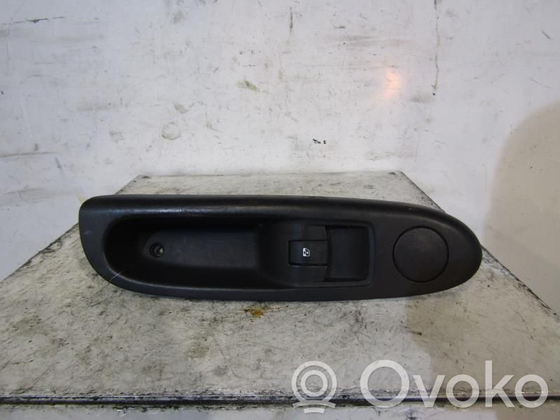 Renault Clio II Interruptor del elevalunas eléctrico 