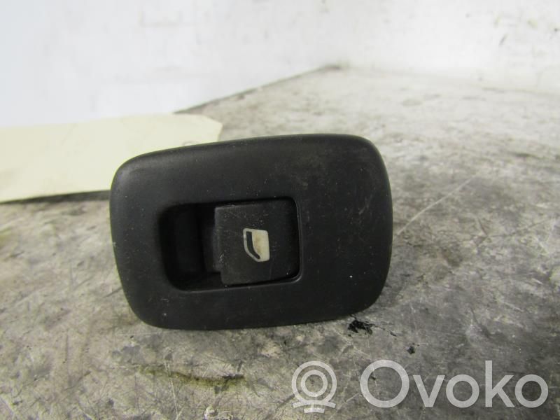Peugeot 207 Electric window control switch 