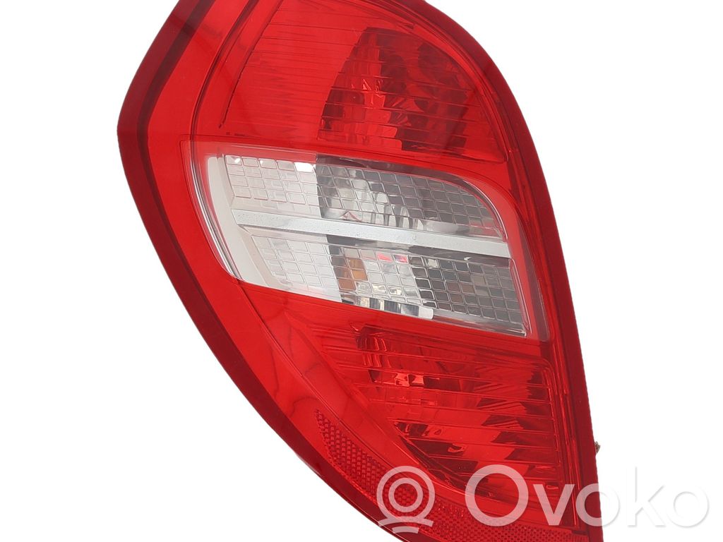 Mercedes-Benz A W169 Lampă spate în caroserie 