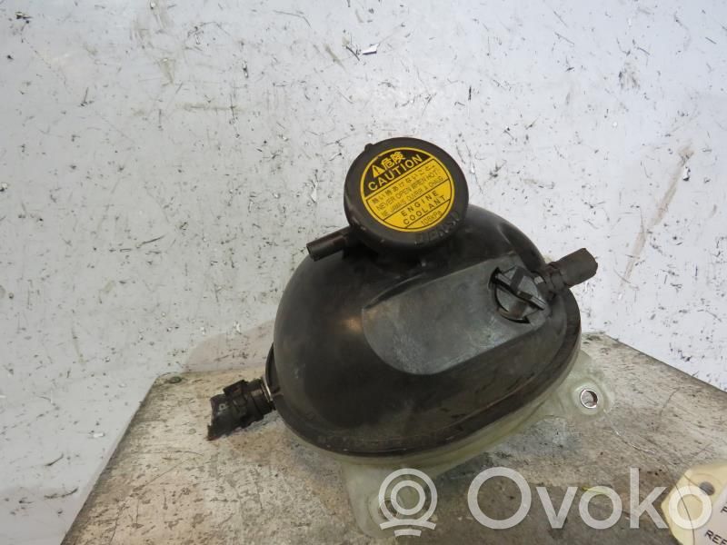 Toyota Corolla E120 E130 Serbatoio di compensazione del liquido refrigerante/coperchio