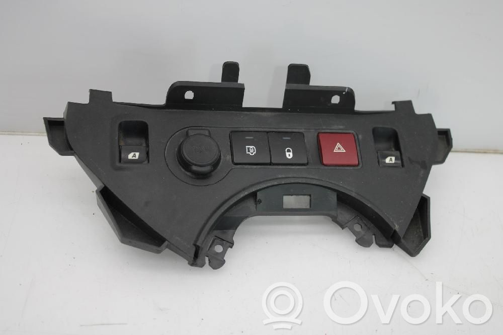 Botón interruptor de luz de peligro   9680932177