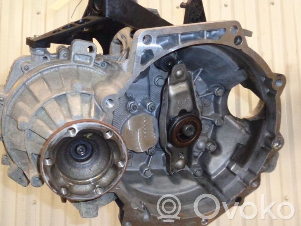 Volkswagen Caddy Scatola del cambio manuale a 5 velocità 