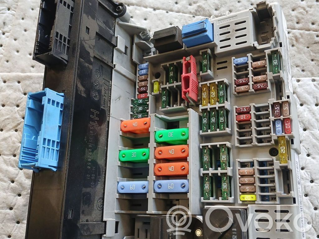 Unidad de control/módulo ECU del motor   11000415402