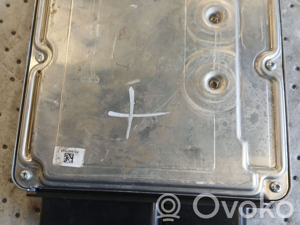 Volkswagen PASSAT CC Unitate control motor/modul ECU 