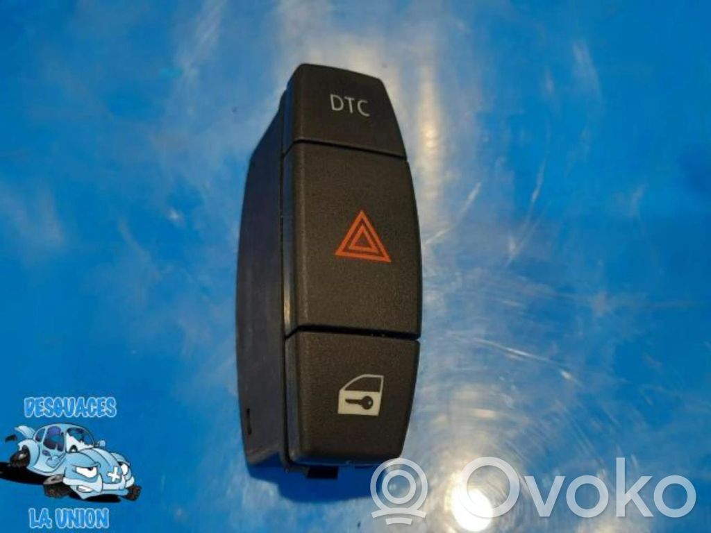 Hazard light switch   694560302