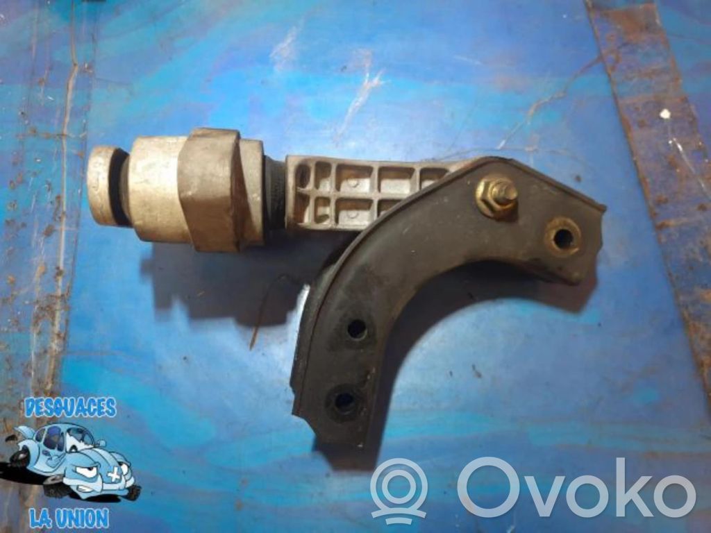 Chevrolet Kalos Engine mount bracket 