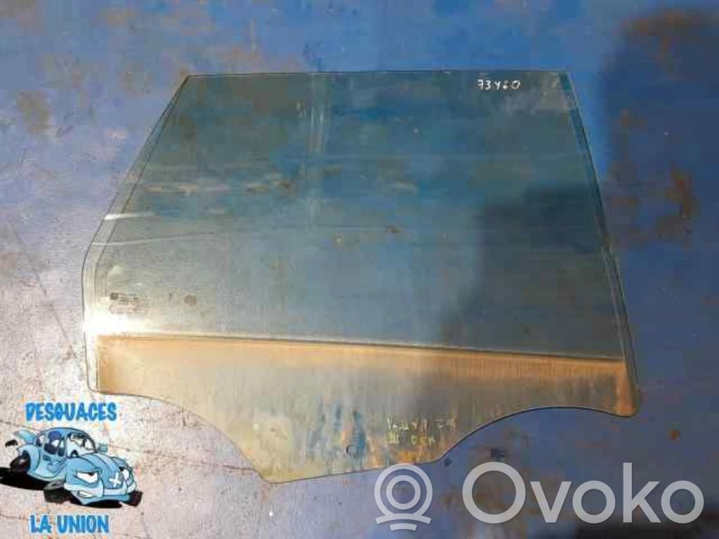 Vidrio lateral trasero
