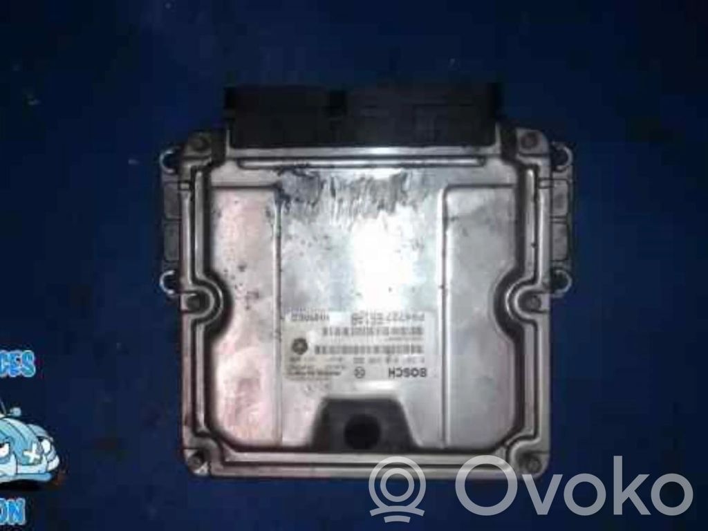 Engine control unit/module ECU   P04727661AB
