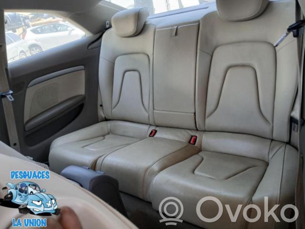 Seat set