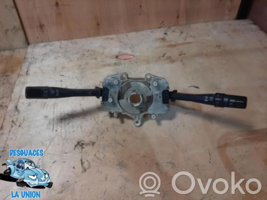 Interruptor de control multifunción   32M18884