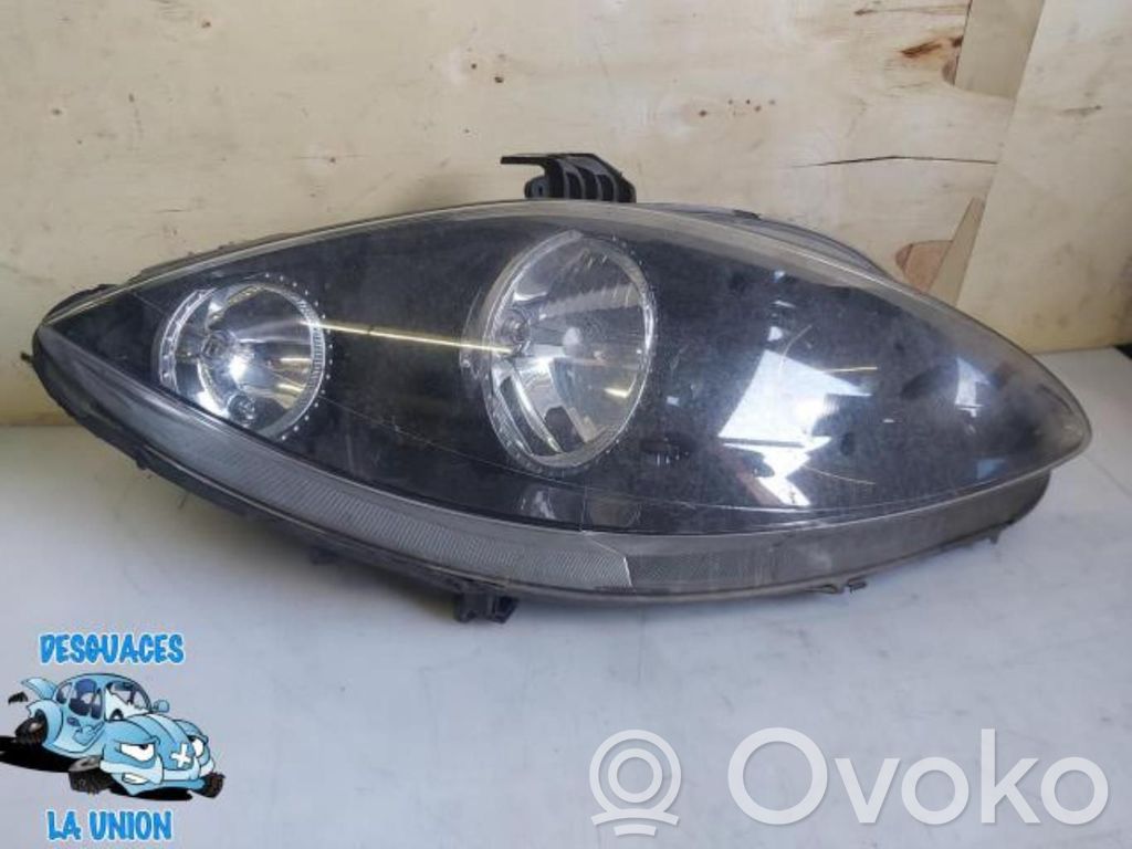 Seat Leon (1P) Phare frontale 