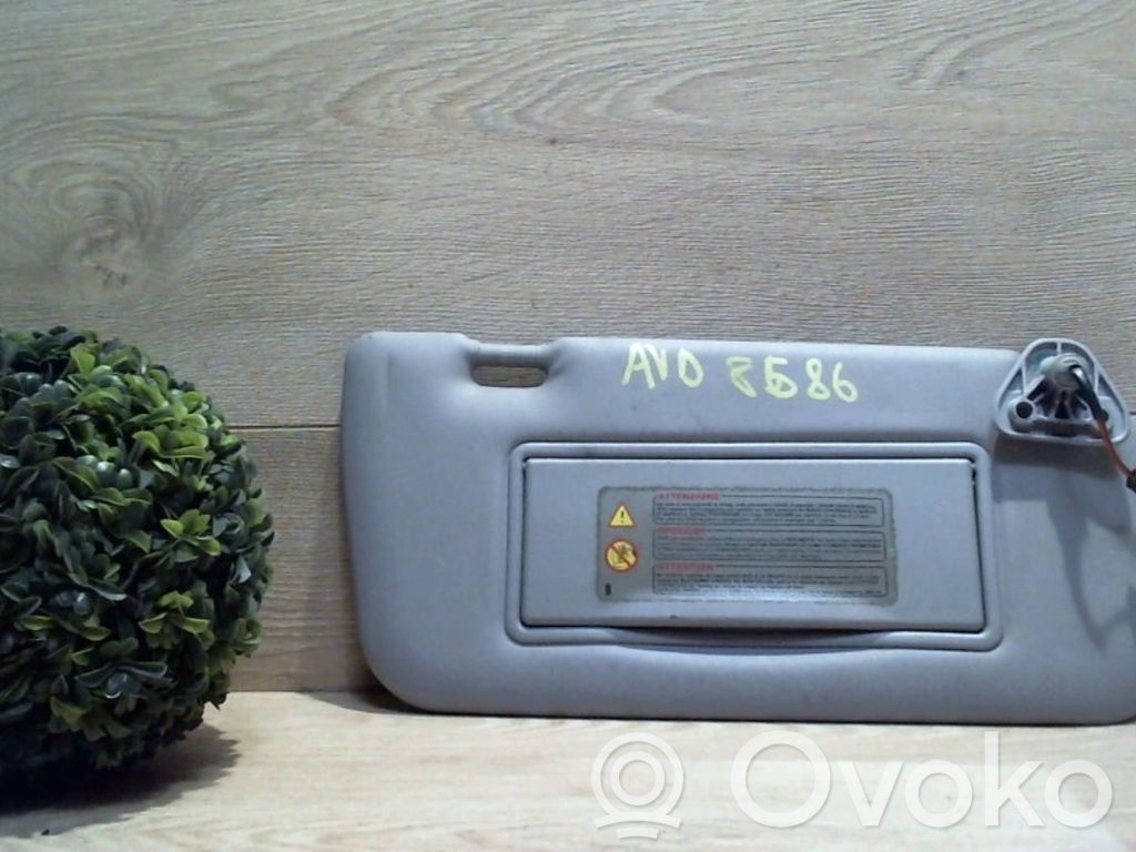 Nissan Primera Häikäisysuoja 