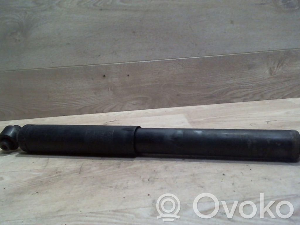 Rear control arm