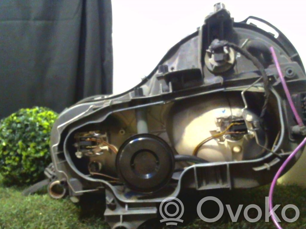 Mercedes-Benz E AMG W210 Lente del faro 
