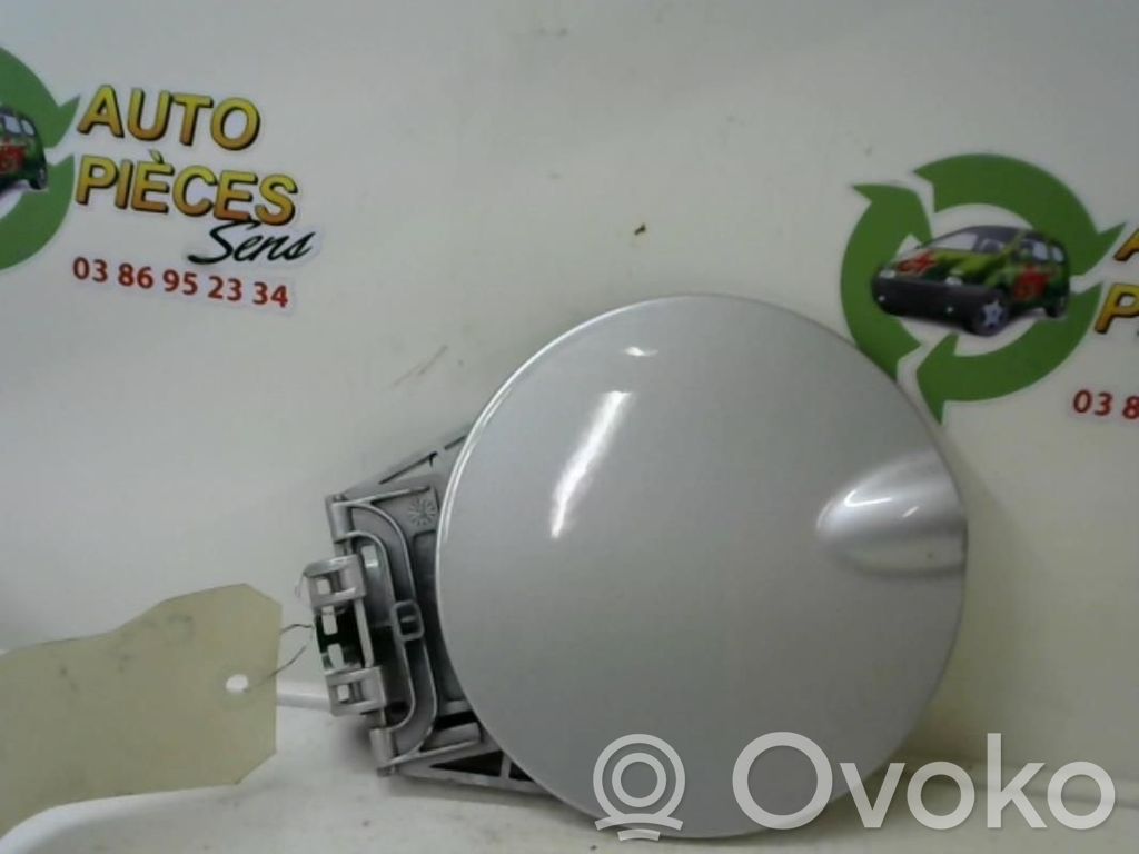 Tankdeckel Tankklappe   0000151796,0000151796
