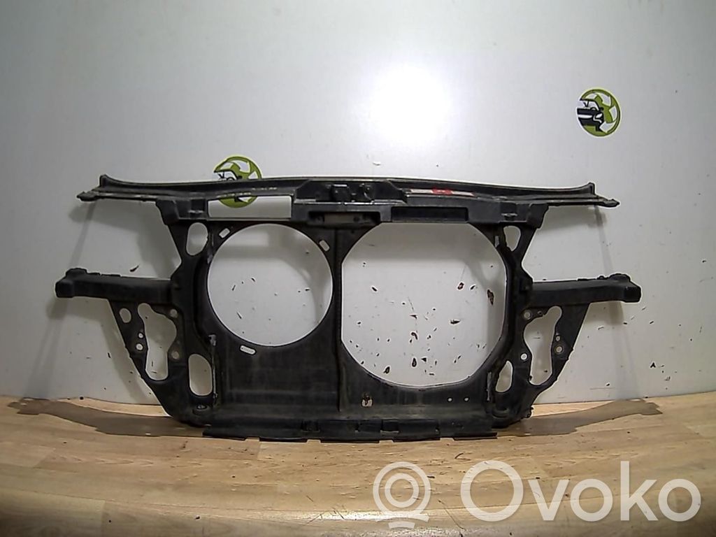 Audi A6 S6 C5 4B Radiatorių panelė 