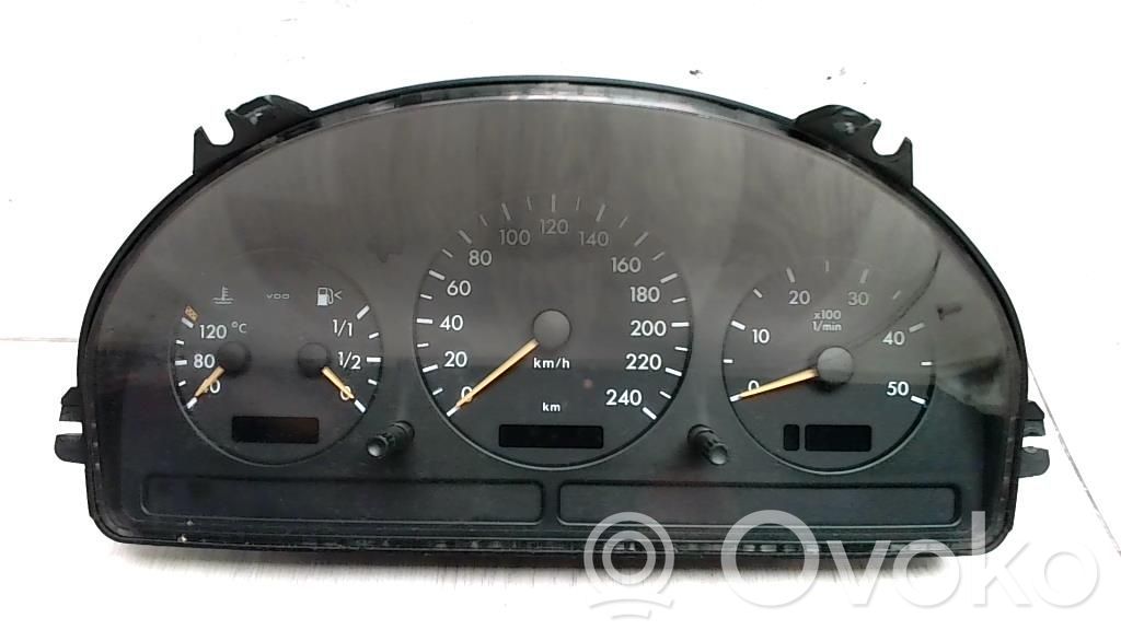 Mercedes-Benz ML W163 Vitezometru (grup de instrumente)