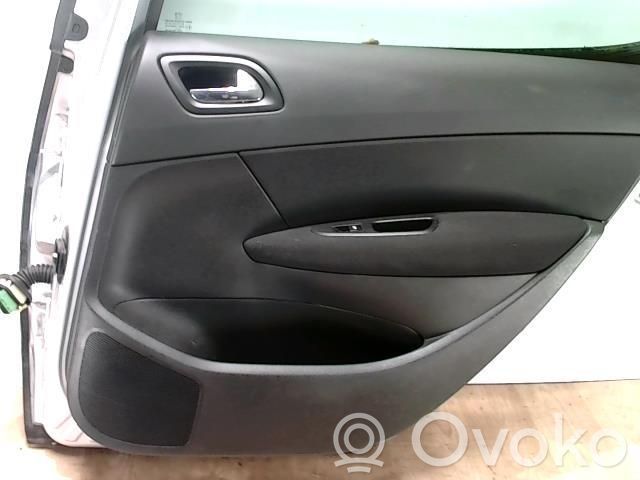 Puerta trasera   9008S1,9008S1