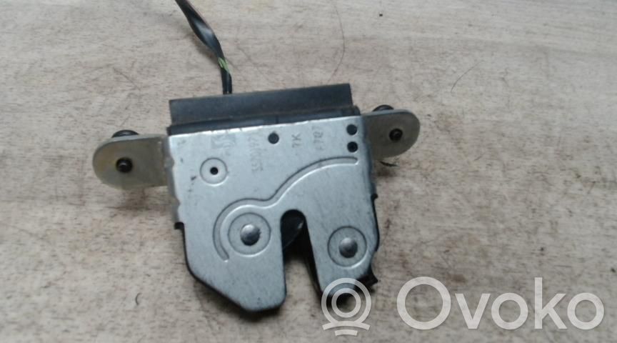 Opel Corsa D Încuietoare portbagaj 