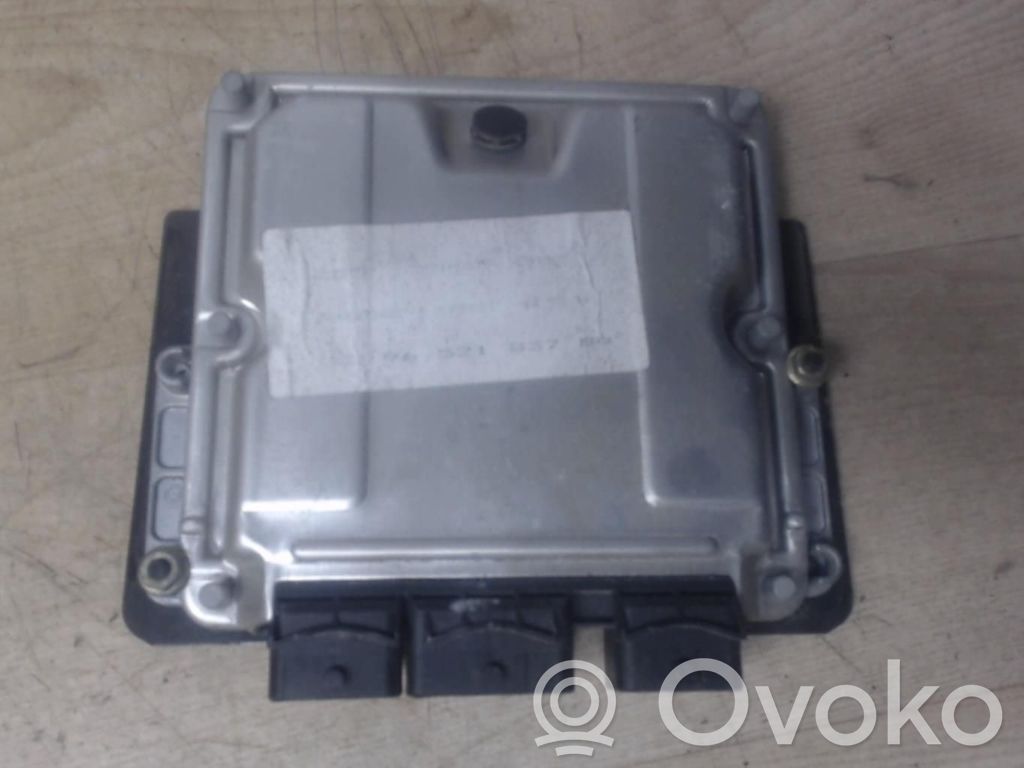 Peugeot 307 Engine control unit/module 