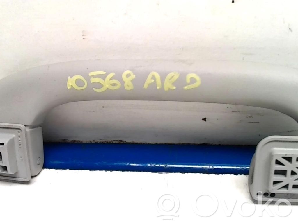 BMW 3 E90 E91 A set of handles for the ceiling 