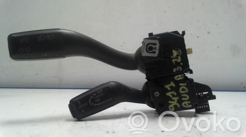 Audi A3 S3 8L Butoane/comutatoare pe volan 