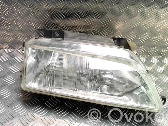 Citroen Xantia Scheinwerferglas 