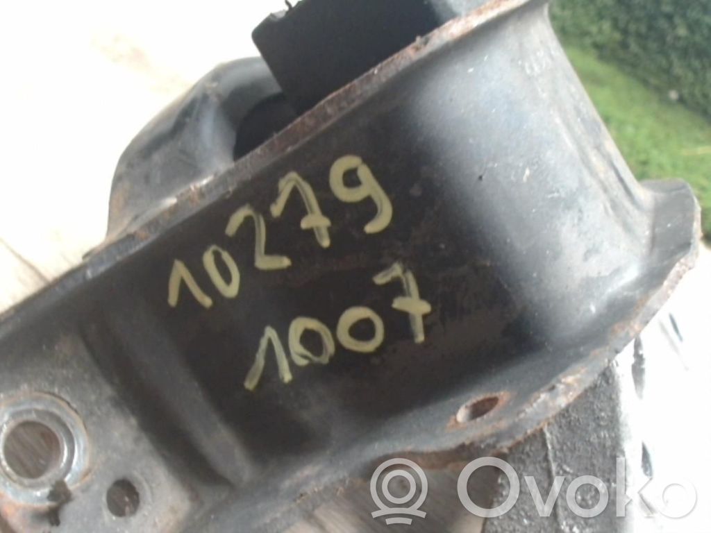 Soporte de montaje del motor