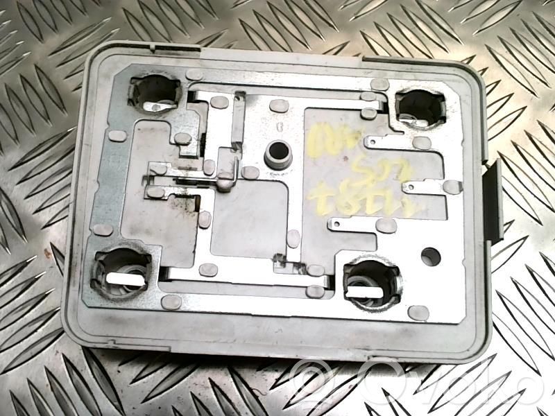 Peugeot 205 Éclairage de plaque d'immatriculation 