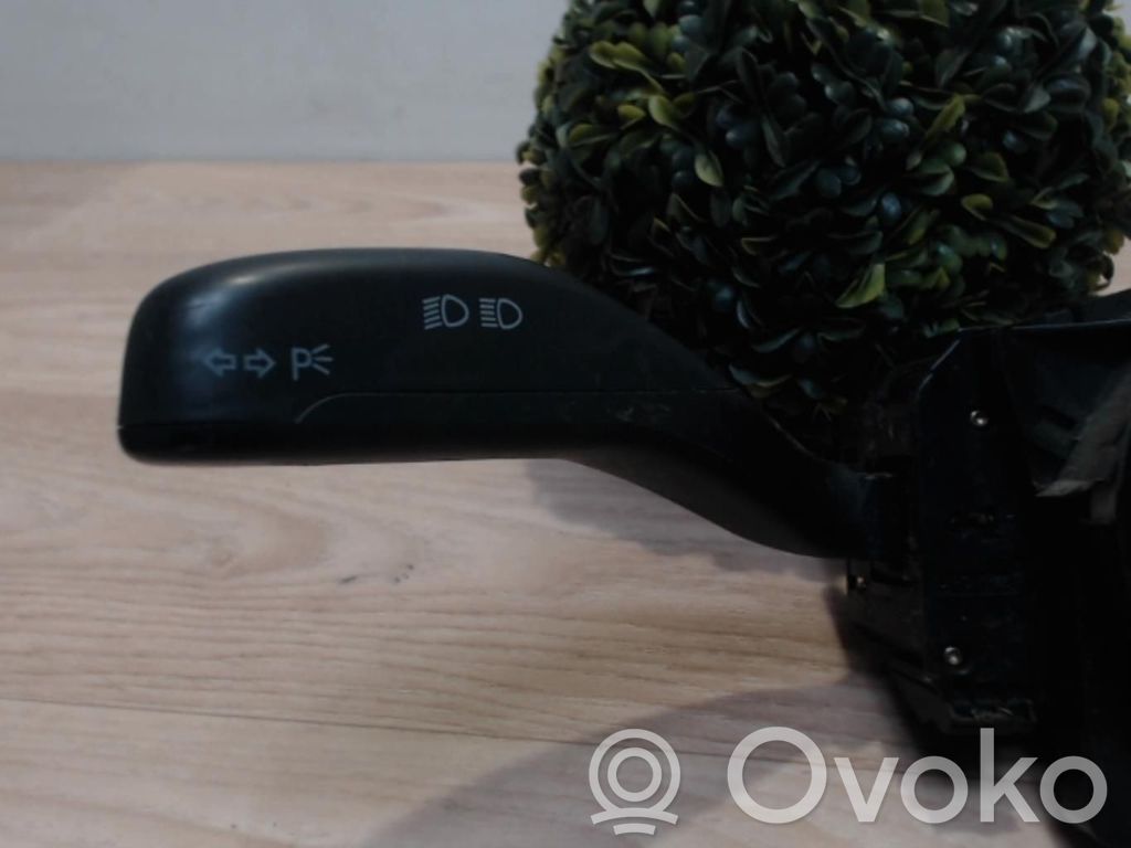Seat Ibiza III (6L) Butoane/comutatoare pe volan 
