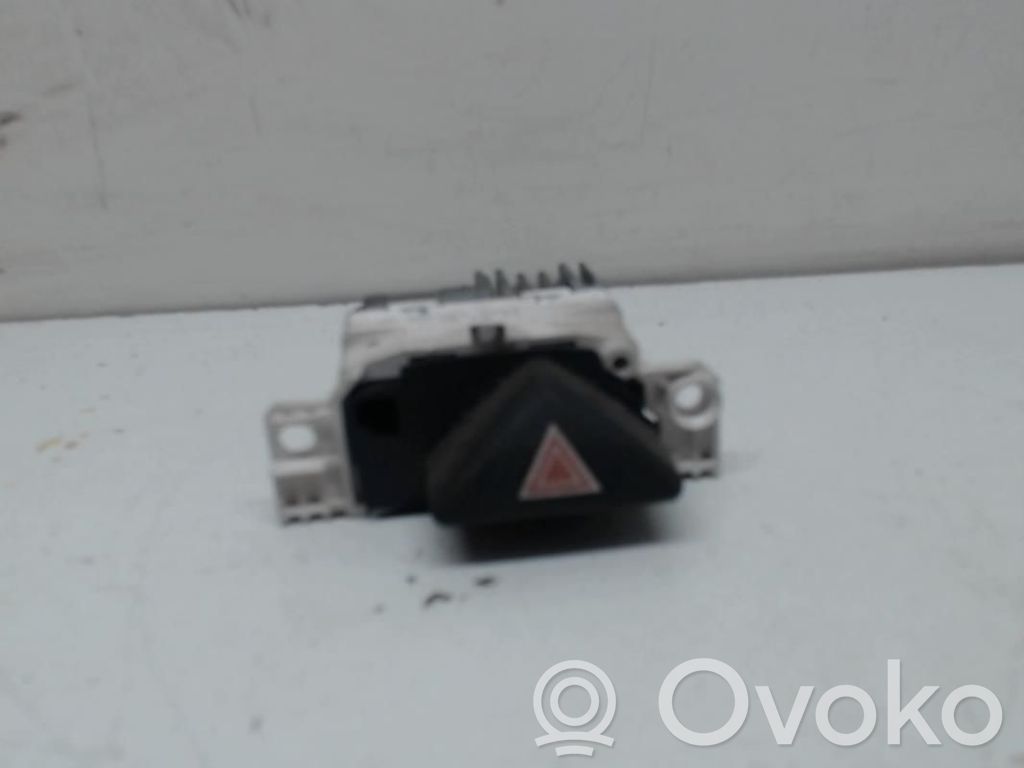 Ford Focus Hazard light switch 