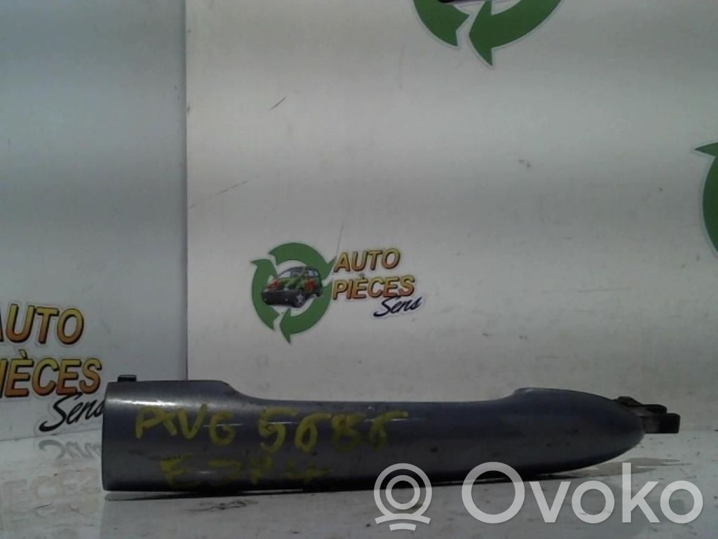 Manecilla externa puerta delantera   7701472932,7701472932
