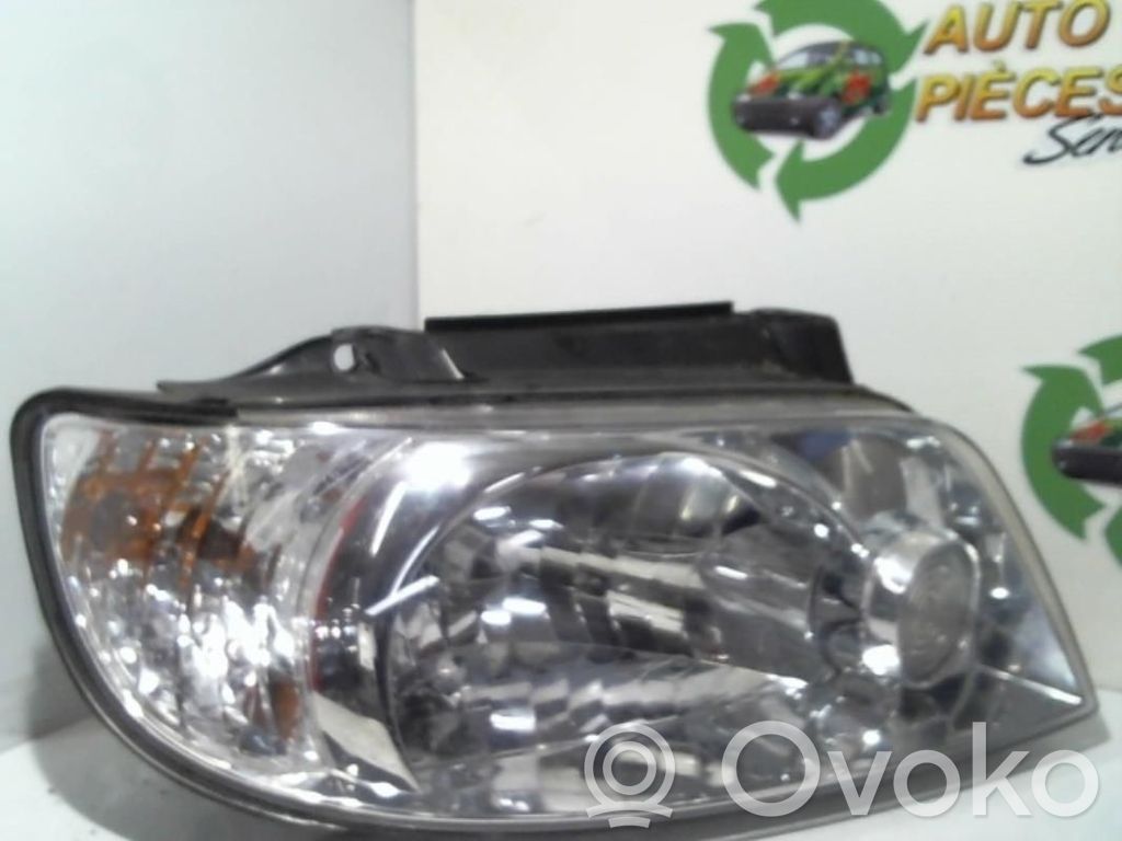 Hyundai Matrix Scheinwerferglas 
